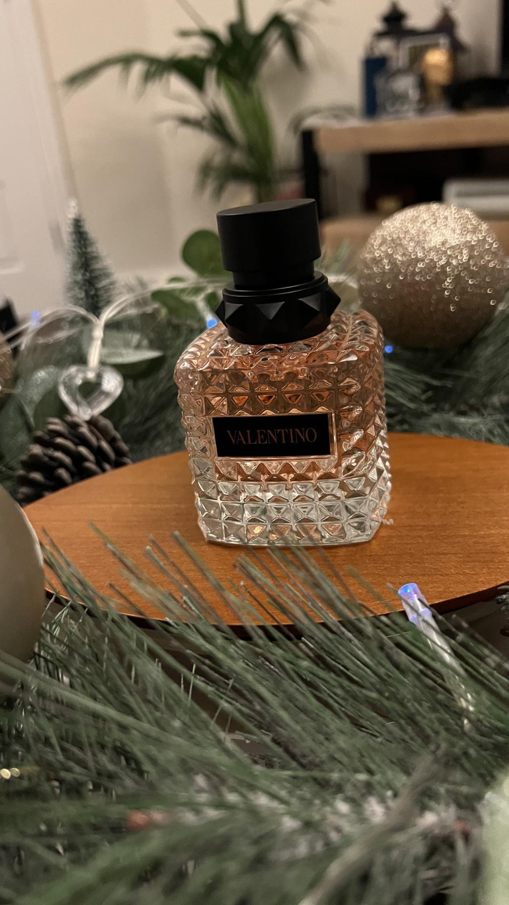 Donna Born In Roma Coral Fantasy 100ML